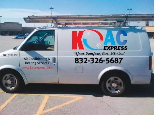 KAC Express service van with the company phone number and Texas licence TACLB33125E painted on the door